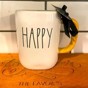 Rae Dunn Happy mug